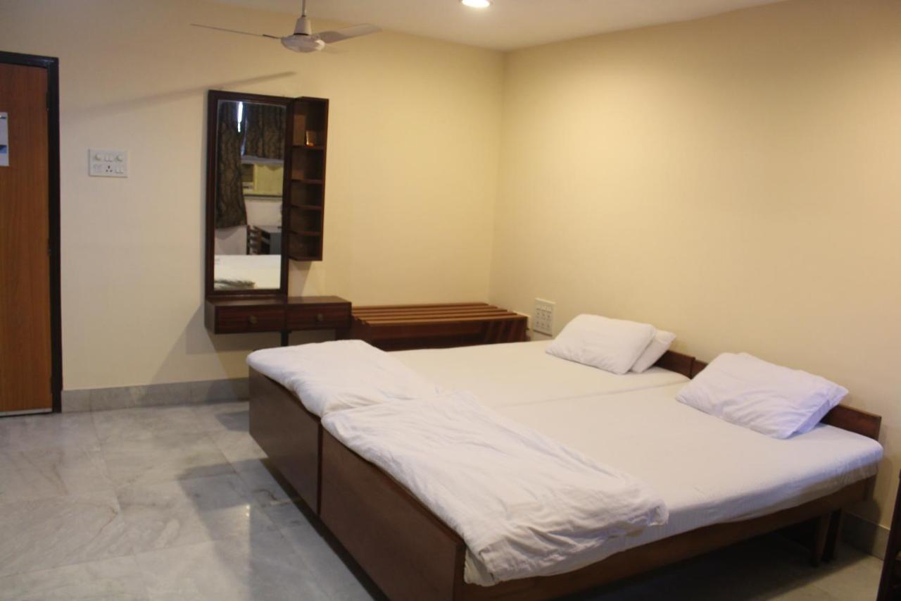Service Apartments, Park Street, Calcutta Exterior foto